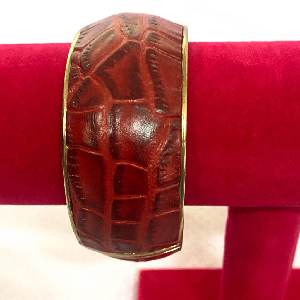 Patricia Nash Florian Croc Leather Insert Hinged Bangle Bracelet(M/L)